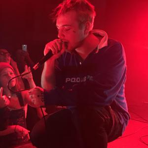 人乳宴掀衣喂乳h
